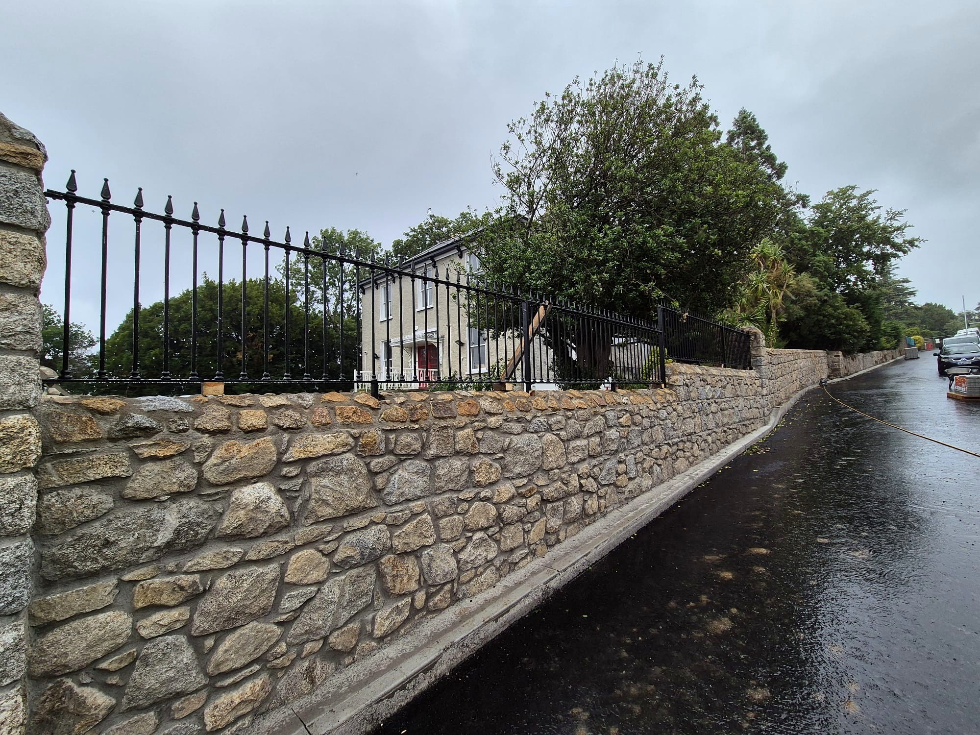 Period Style Wall Top Railings, steel fabrication project in Dalkey, Co. Dublin by Churchtown Steel Engineering Dublin